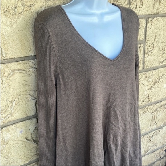 Express light brown tunic top Casual Career Small oversized sweater thin Comfy - Picture 7 of 11